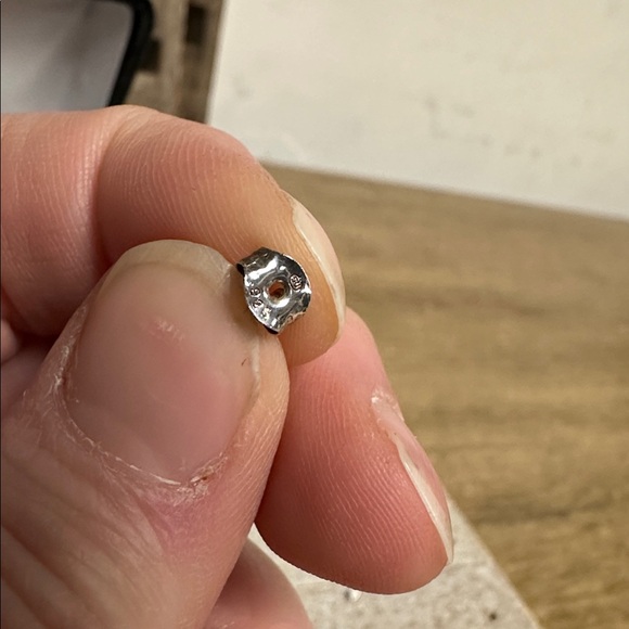 925 sterling silver great shape cubic zirconia red faceted crystal drop earrings - Picture 5 of 6